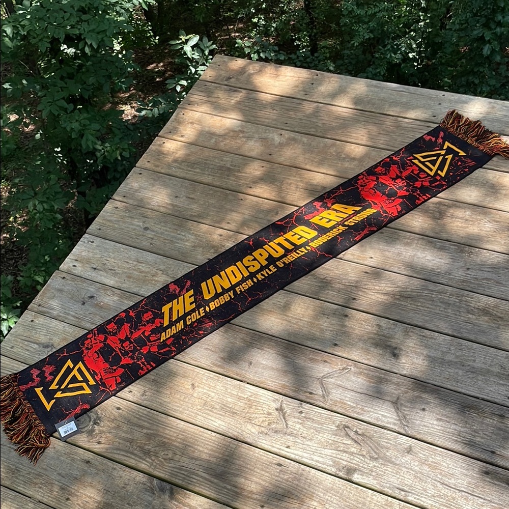 NWT WWE UNDISPUTED ERA MAIN ATTRACTION SCARF